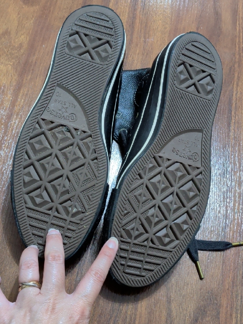 Converse Men Black High Top Leather Sneakers - Picture 5 of 9
